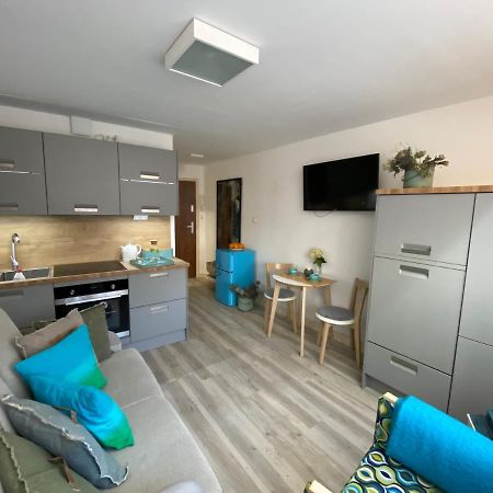 Apartament Studio โควอบเซก ภายนอก รูปภาพ
