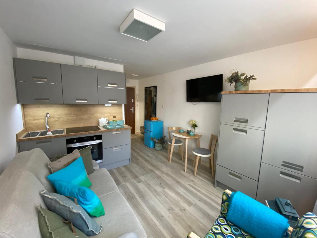 Apartament Studio โควอบเซก ภายนอก รูปภาพ