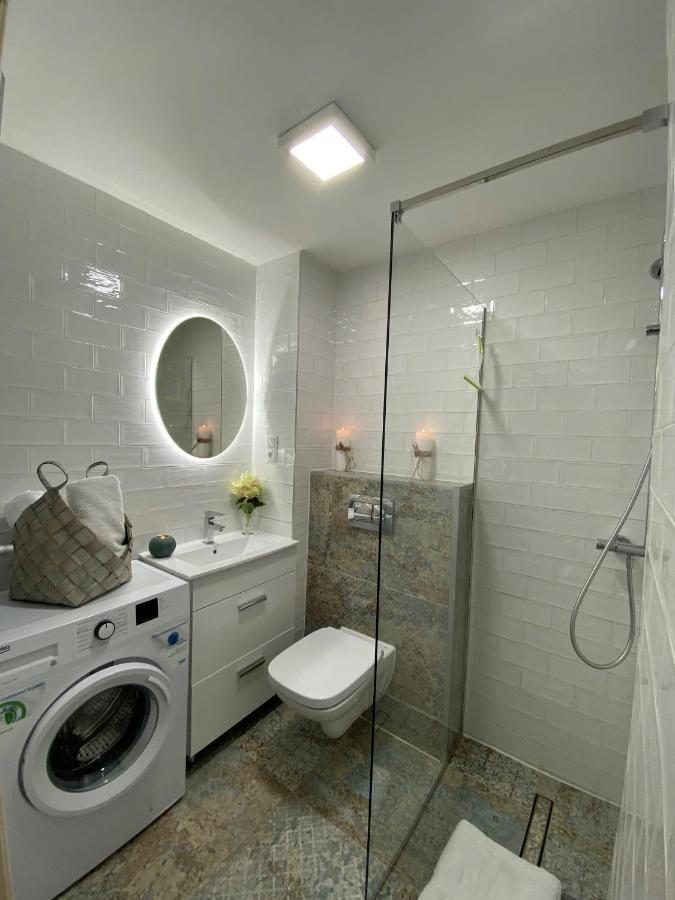 Apartament Studio โควอบเซก ภายนอก รูปภาพ